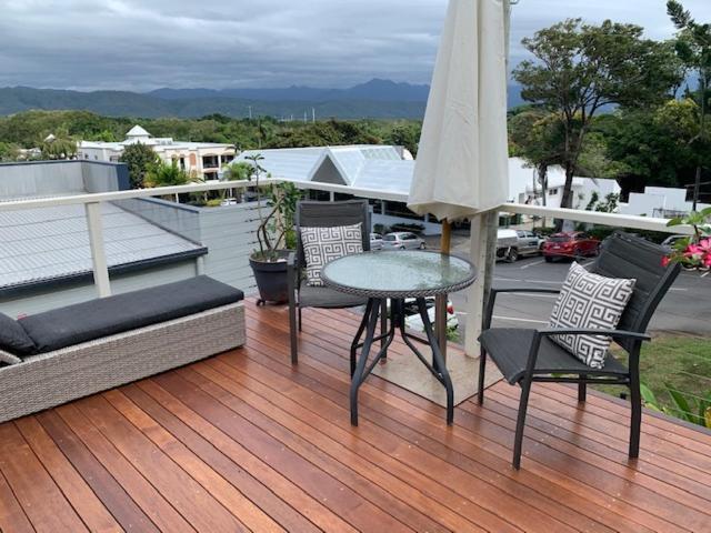 Port Douglas Cottage & Lodge Exterior photo