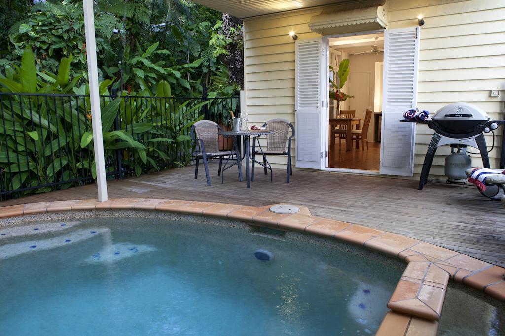 Port Douglas Cottage & Lodge Room photo