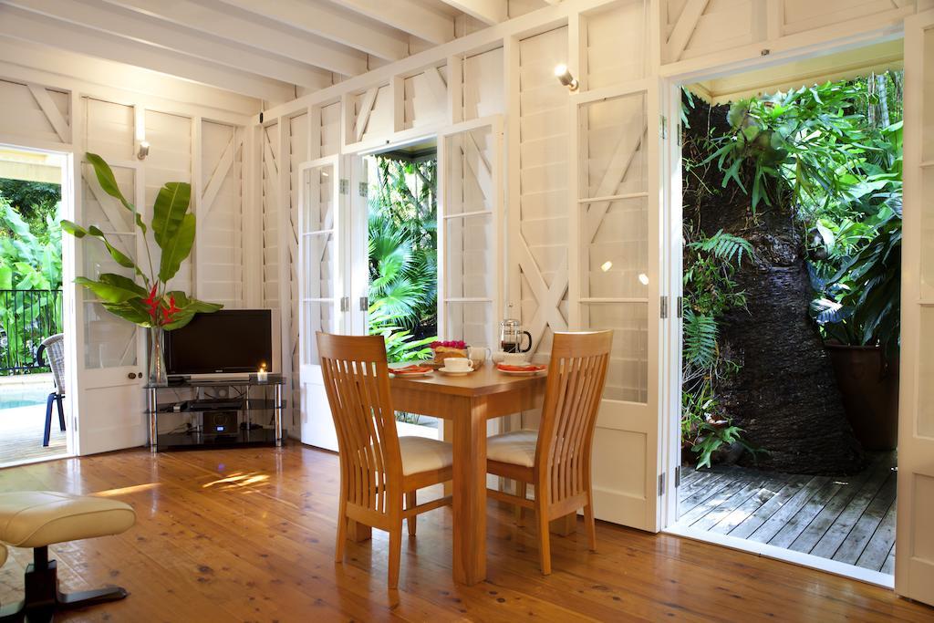 Port Douglas Cottage & Lodge Room photo