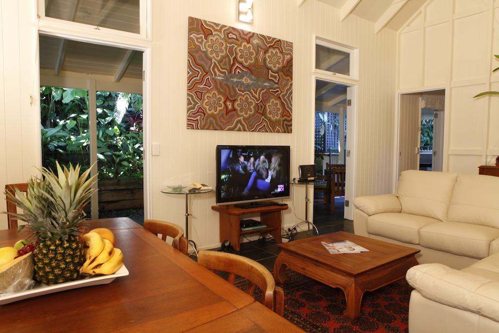 Port Douglas Cottage & Lodge Room photo