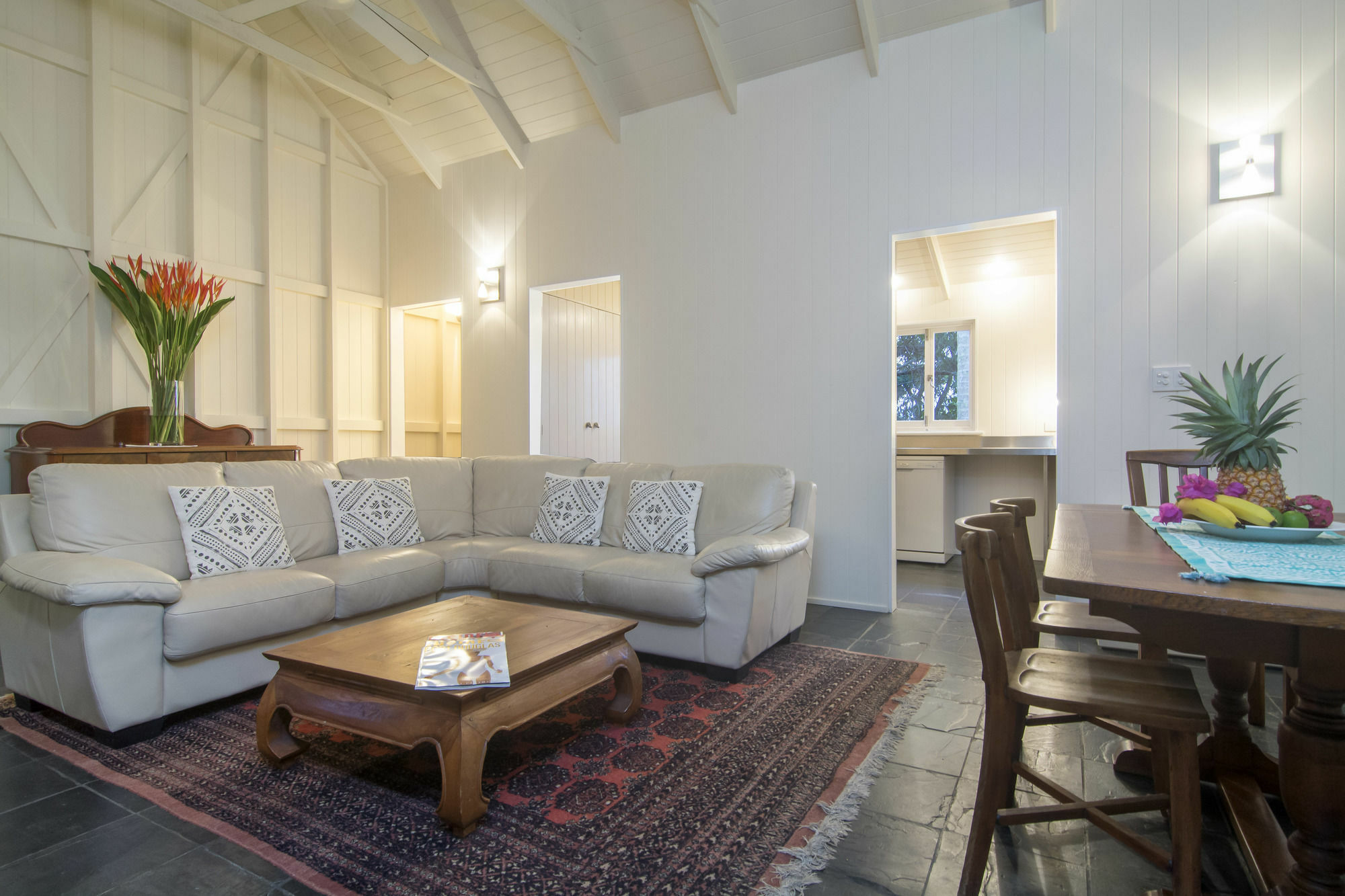Port Douglas Cottage & Lodge Exterior photo