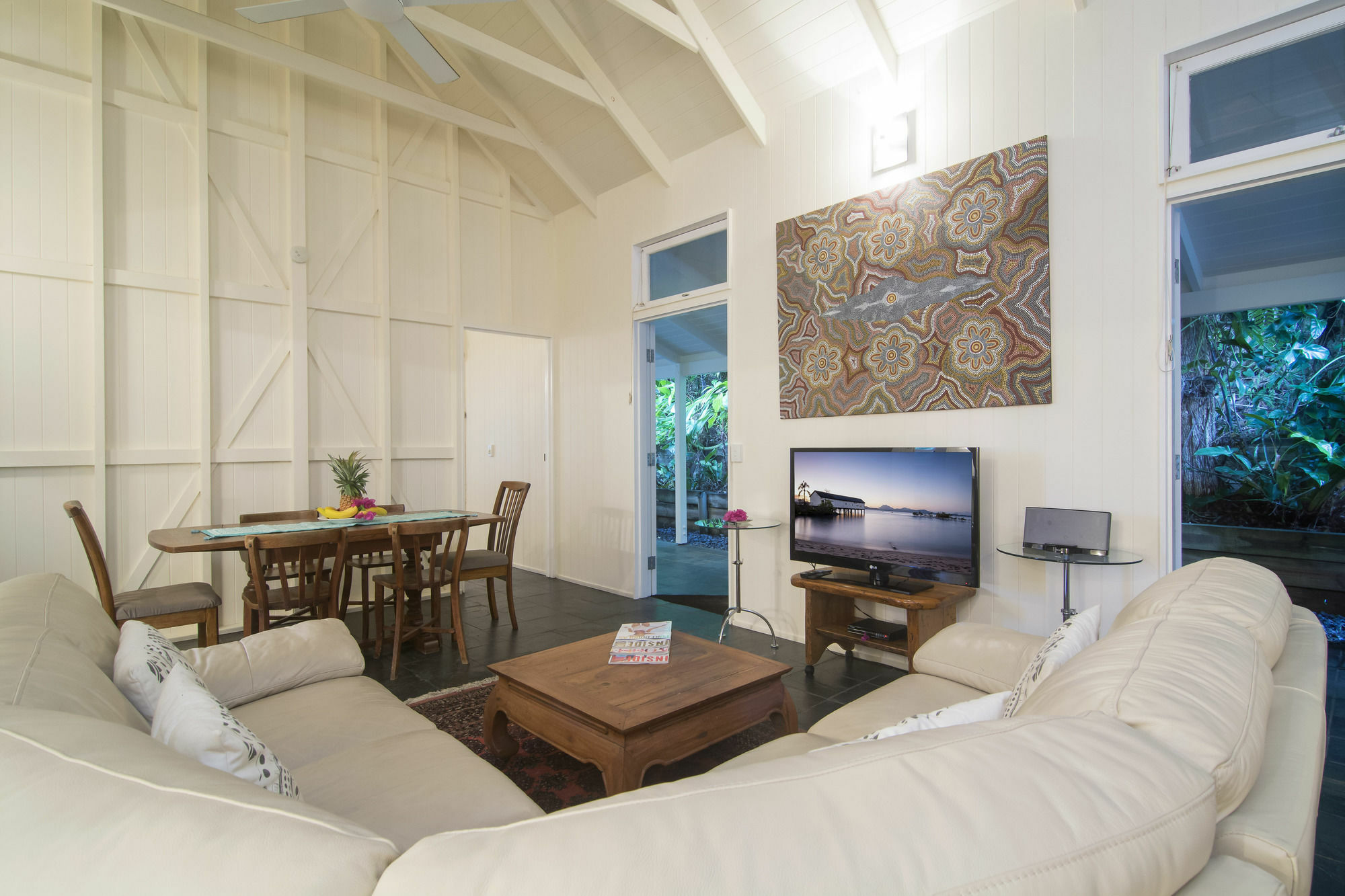 Port Douglas Cottage & Lodge Exterior photo